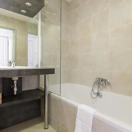 Apartament Greg Yourhosthelper *